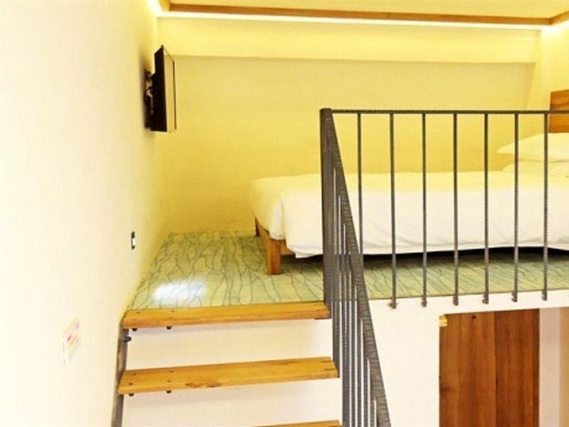 Ramada Encore By Wyndham Shanghai Pudong Airport エクステリア 写真