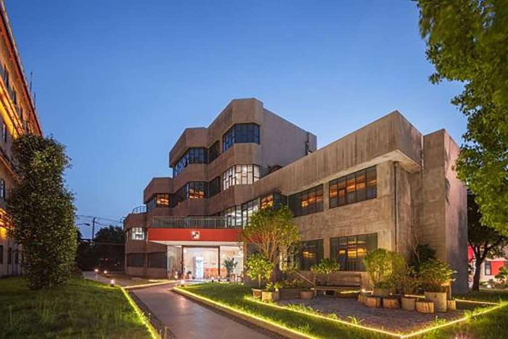 Ramada Encore By Wyndham Shanghai Pudong Airport エクステリア 写真